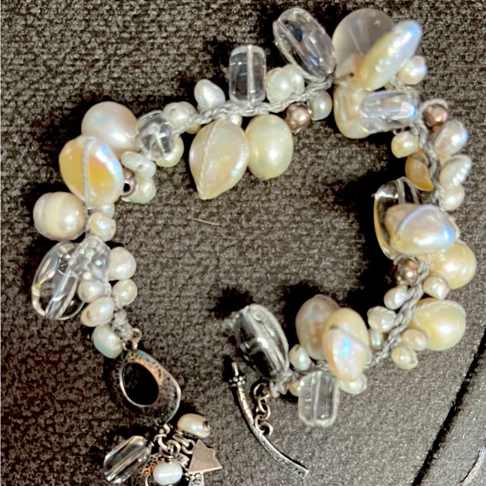 Beautiful Silpada brand “Effervescence “ Sterling Silver & Pearl bracelet.